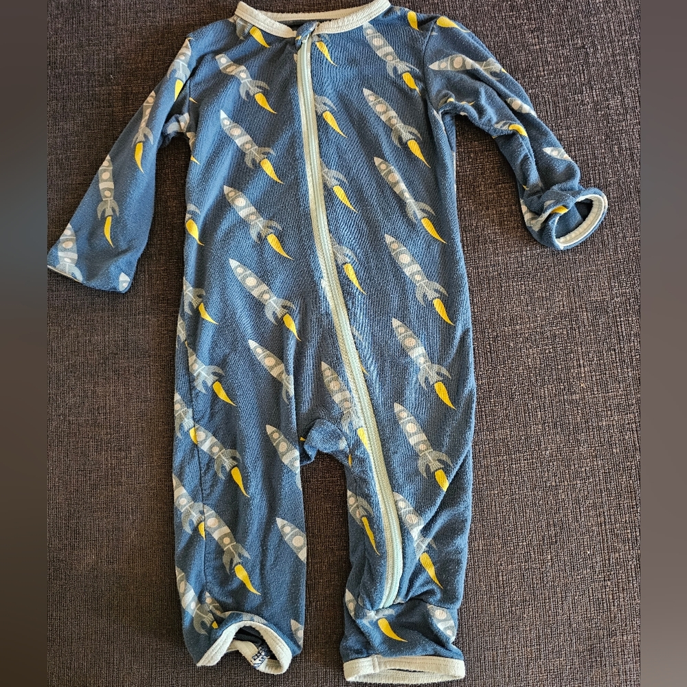 Kickee romper